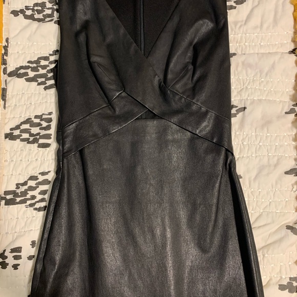 👗Priced to sell!! 🔥 Robert Rodriguez Leather Dress with Cutout - Picture 1 of 6